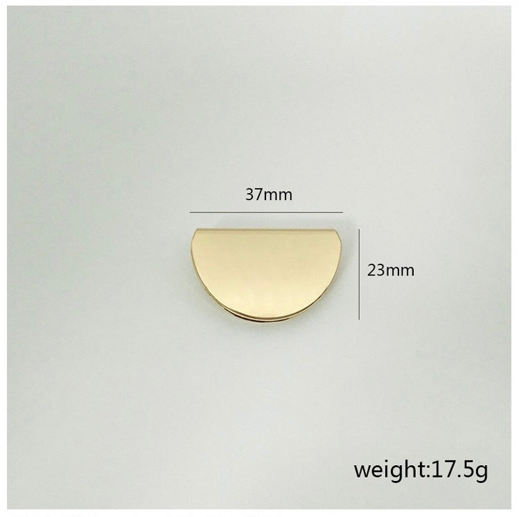 Half circle magnetic clasps