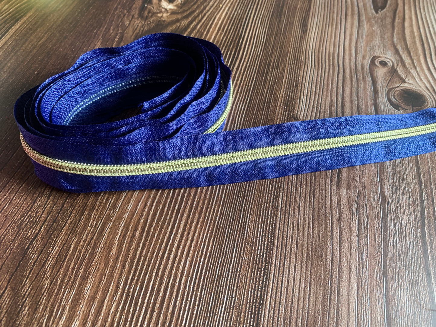 Gold color - size 5 zipper tapes