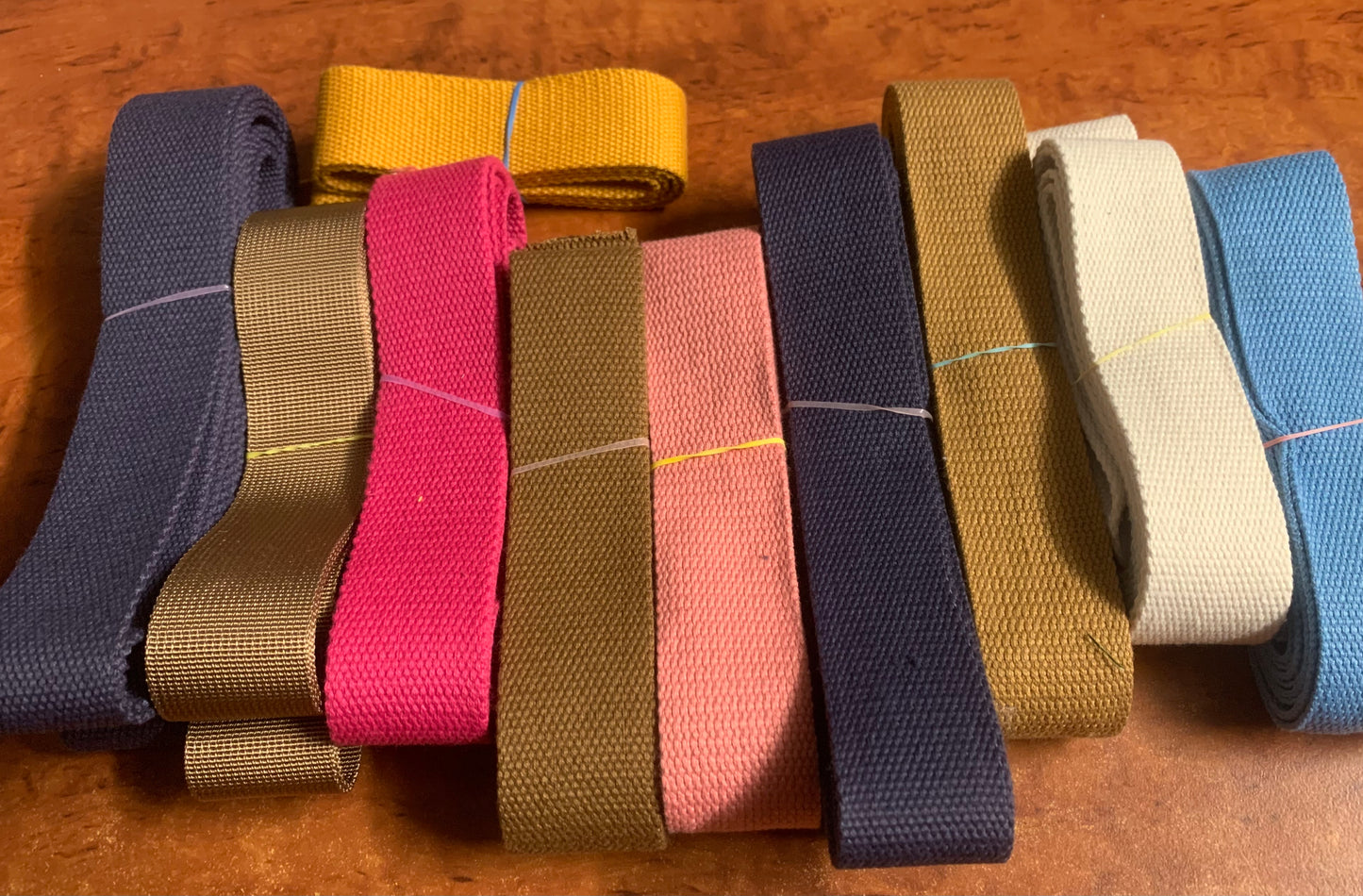 Clearance webbing packs. 2.5cm/1inch and 3.8cm/1.5inch webbing. Printed and plain straps