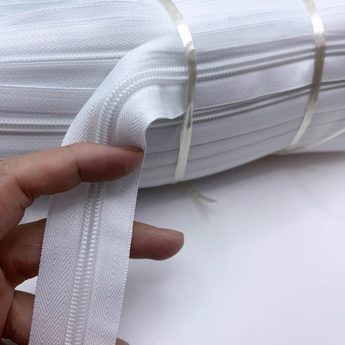 Size 5 color zipper tapes