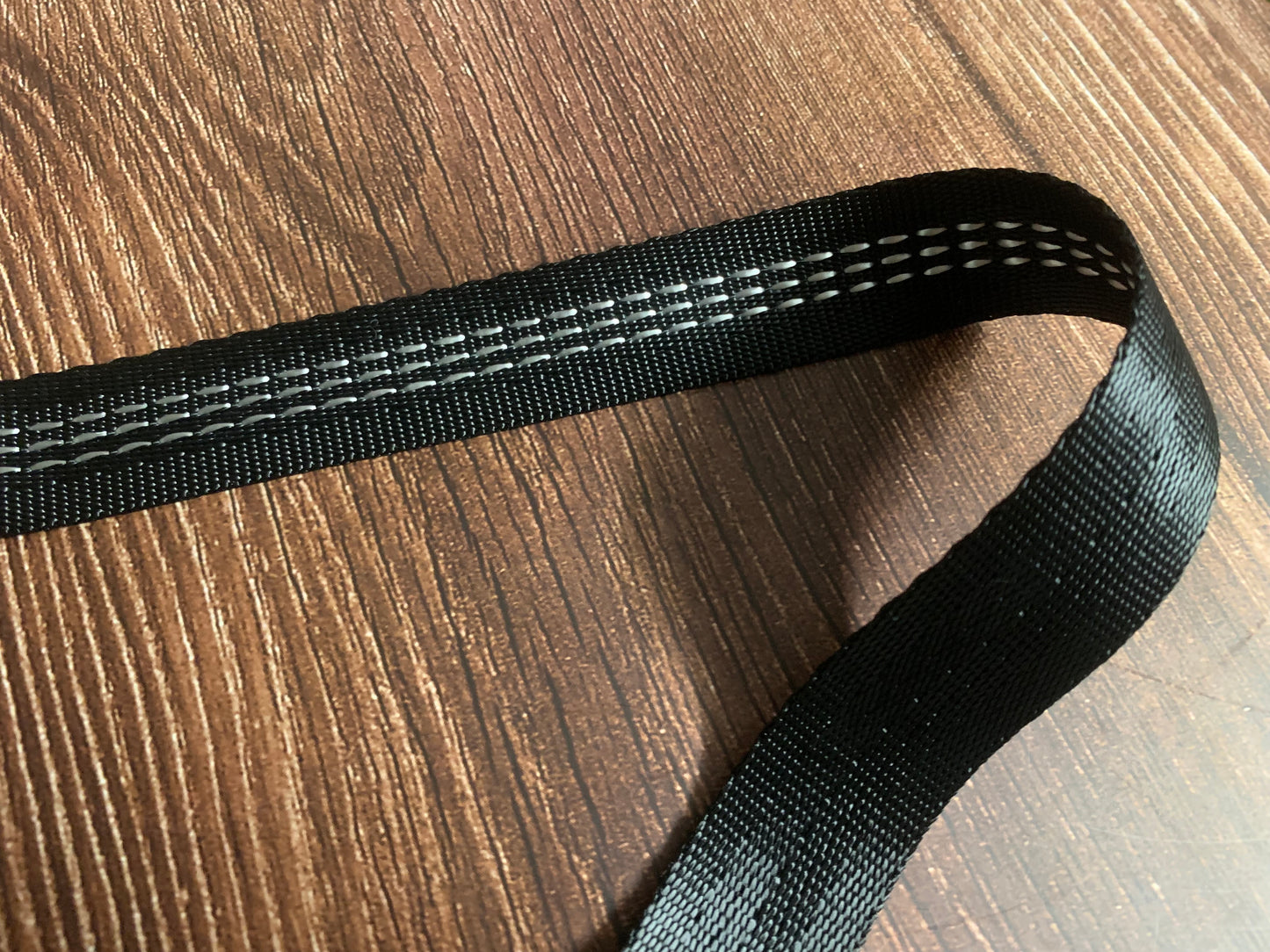 2.5cm/1 inch seatbelt webbing with dotted lines sold by 3m rolls