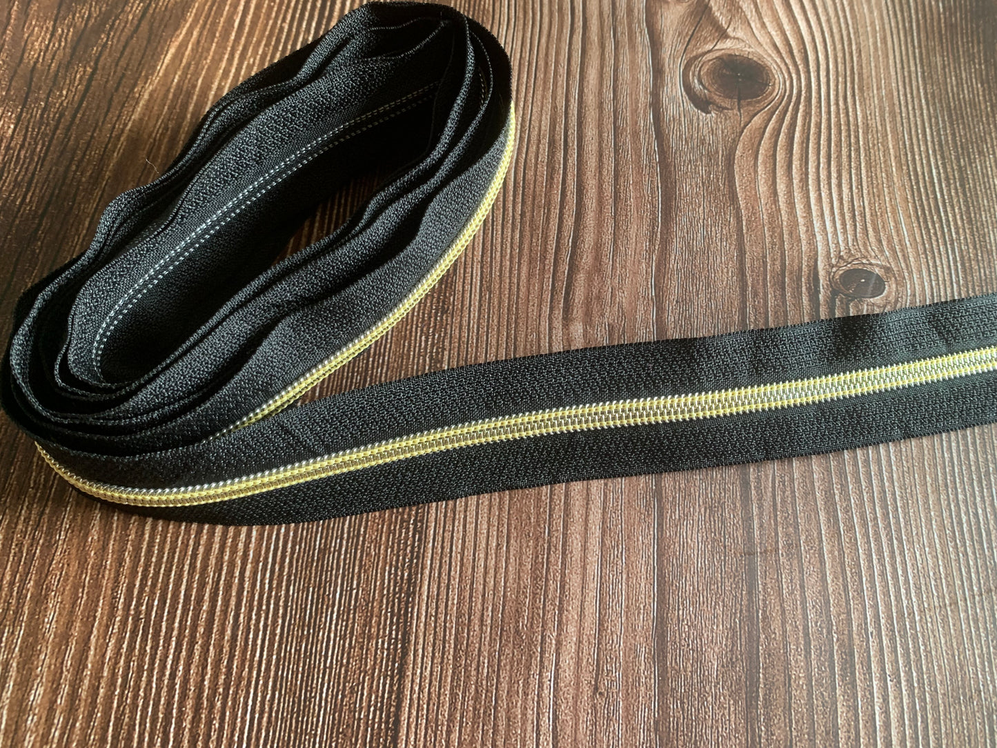 Gold color - size 5 zipper tapes