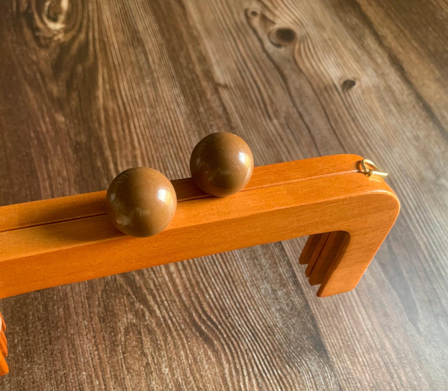 Wooden clutch frames, kiss lock frames, timber clutch kits, natural timber purse lock, purse frames, wooden handbag frames