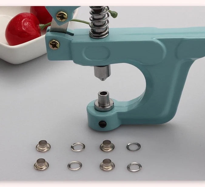 Pink snap buttons and eyelets installation kits, A1