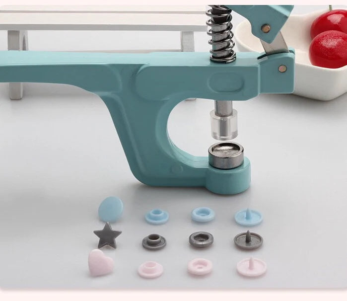 Pink snap buttons and eyelets installation kits, A1