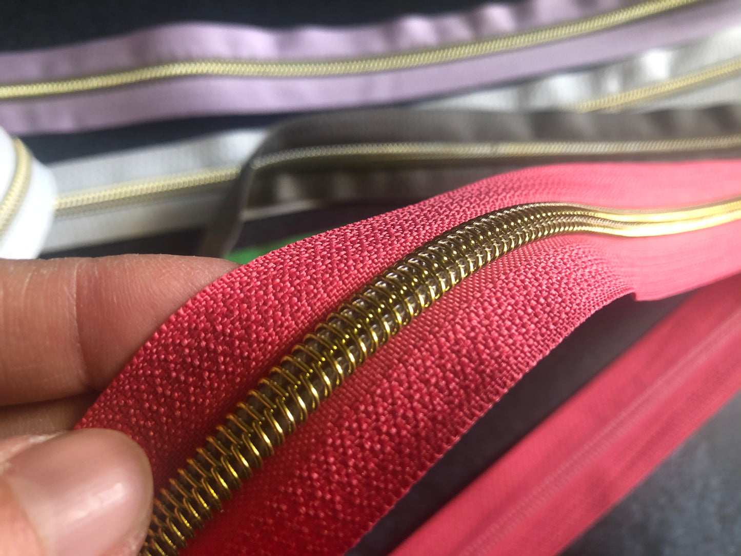 Light gold color teeth size 5 zipper tapes, cut to length zipper tapes, zipper tapes for bags, zipper tape by the metre