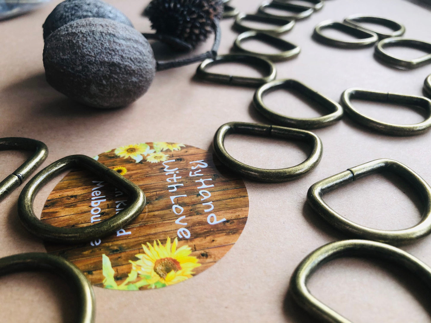 D rings in various colors and sizes