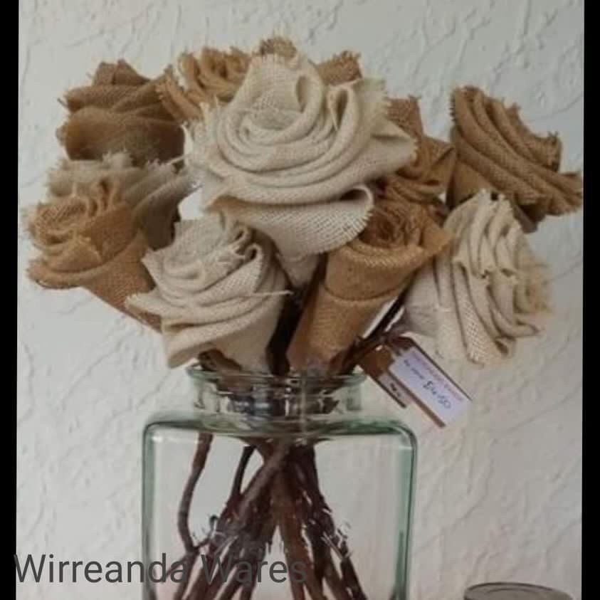 Natural burlap fabric, 100% jute hessian, rustic home decor, burlap home decor, natural rustic wedding decor, burlap bags, bunting, craft