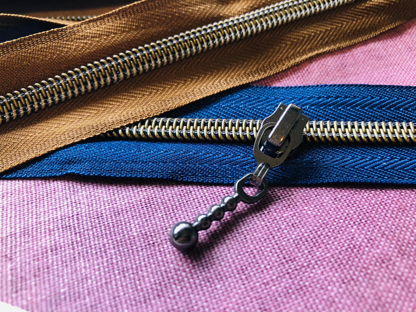 Size 5 zipper pulls for nylon zipper tapes, zipper pulls in antique brass, sliver, gold, rose gold, gun metal
