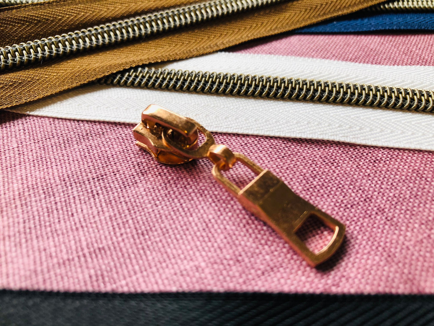 Size 5 zipper pulls for nylon zipper tapes, zipper pulls in antique brass, sliver, gold, rose gold, gun metal