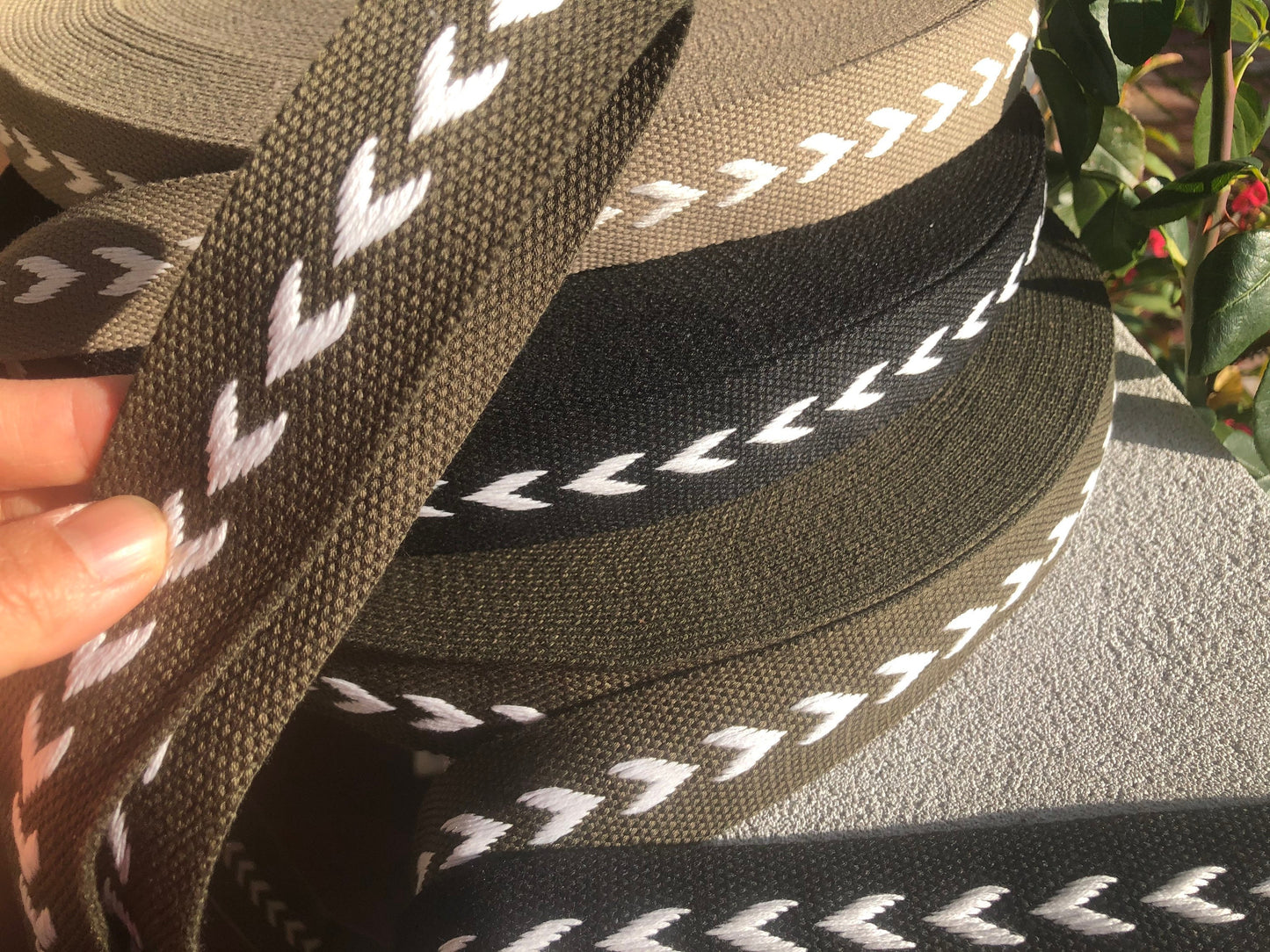 3 metre of 3.8cm love heart pattern webbing for tote bags, adjustable crossbody straps, handmade backpacks, heavy duty handles by the meter