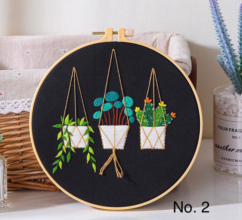Beautiful embroidery kits for beginners, easy to follow preprinted embroidery pattern, presents for her, holiday craft, learn to embroidery