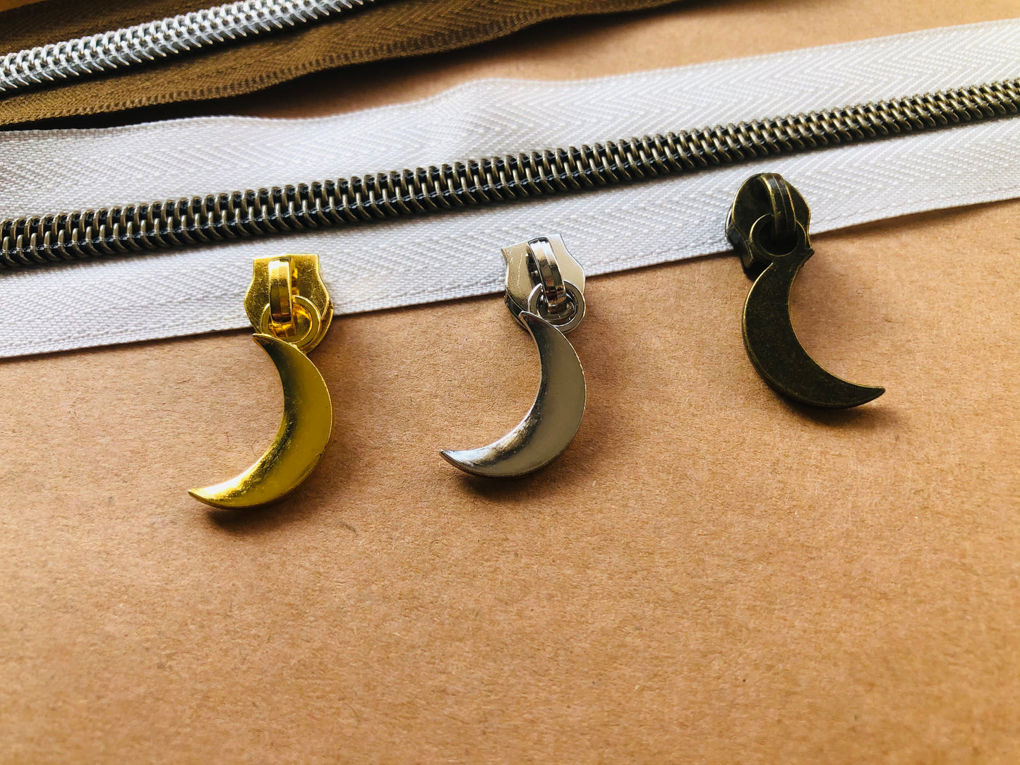 Crescent moon Zipper pulls, Size 5 zipper pulls for nylon zipper tapes, zipper pulls in antique brass, sliver, gold, rose gold, gun metal