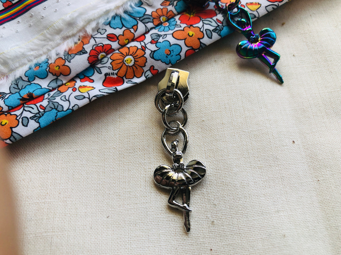 Ballerina zipper pulls, size 5 zipper pulls for nylon zipper tapes, zipper pulls