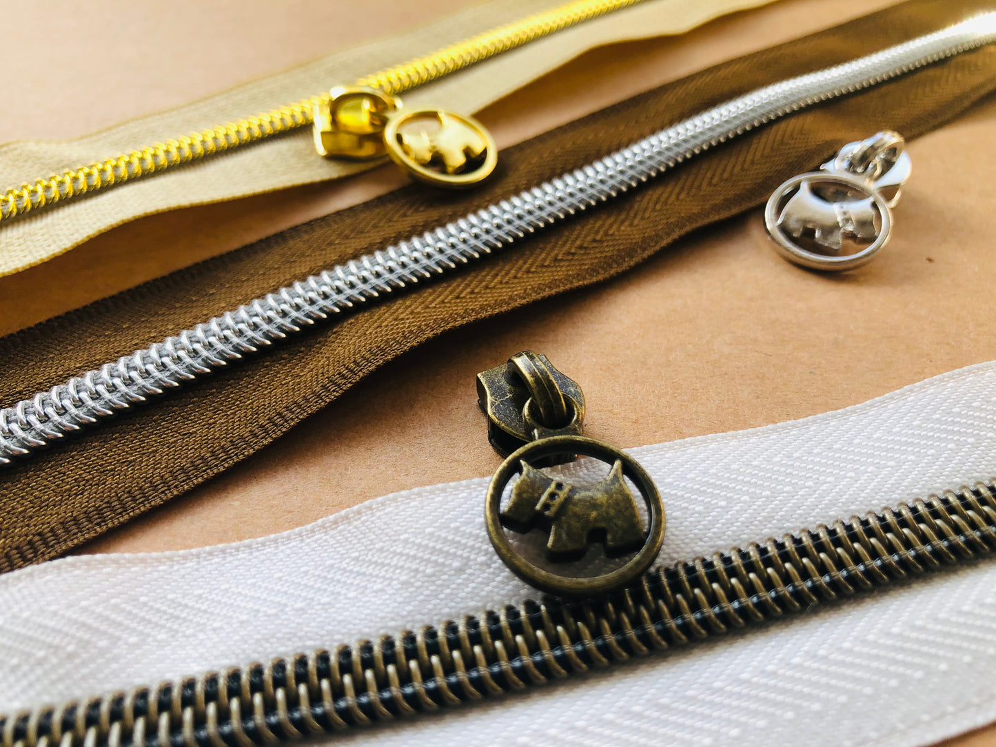 Puppy zipper pulls, Size 5 zipper pulls for nylon zipper tapes, zipper pulls in antique brass, sliver, gold, rose gold, gun metal