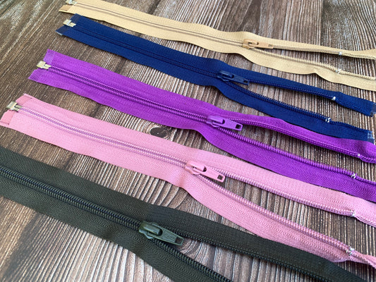 Pack of 25 - Size 5 nylon zips, 24-28cm, clearance sale GS