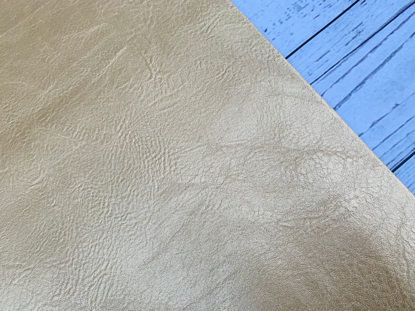 Metallic faux leather - E6
