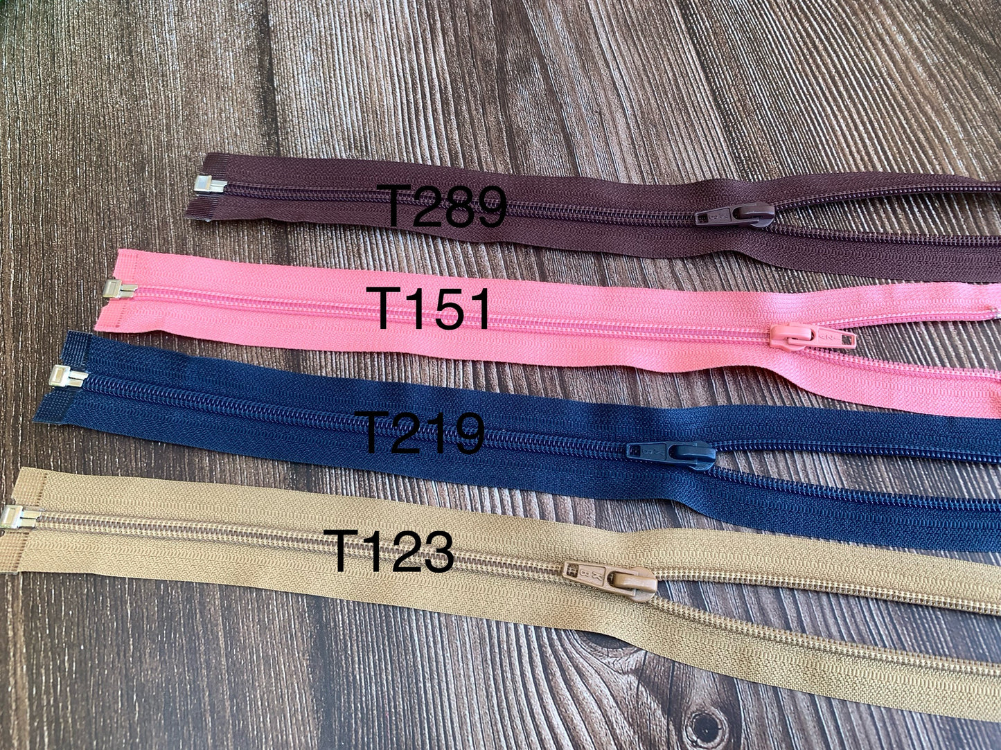 Pack of 25 - Size 5 nylon zips, 30-35cm, clearance sale GS