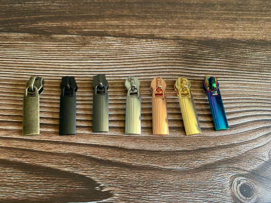 Size 5 Bar zipper pulls for nylon zipper tapes