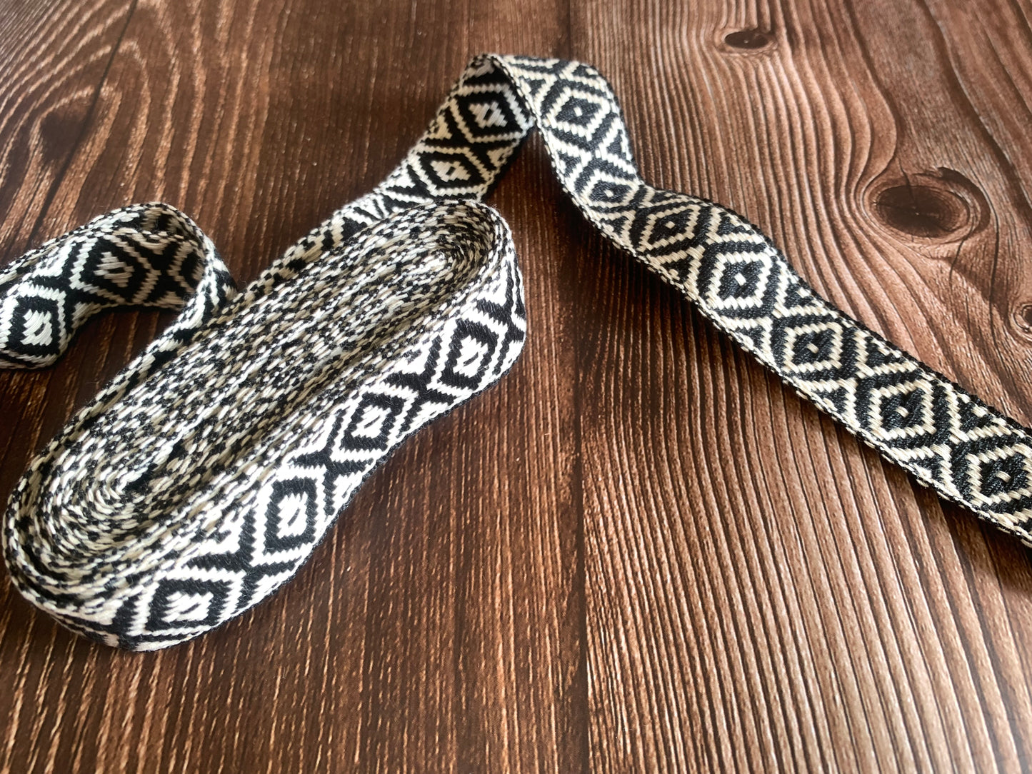 2.5cm/1 inch patterned webbing, Pattern A