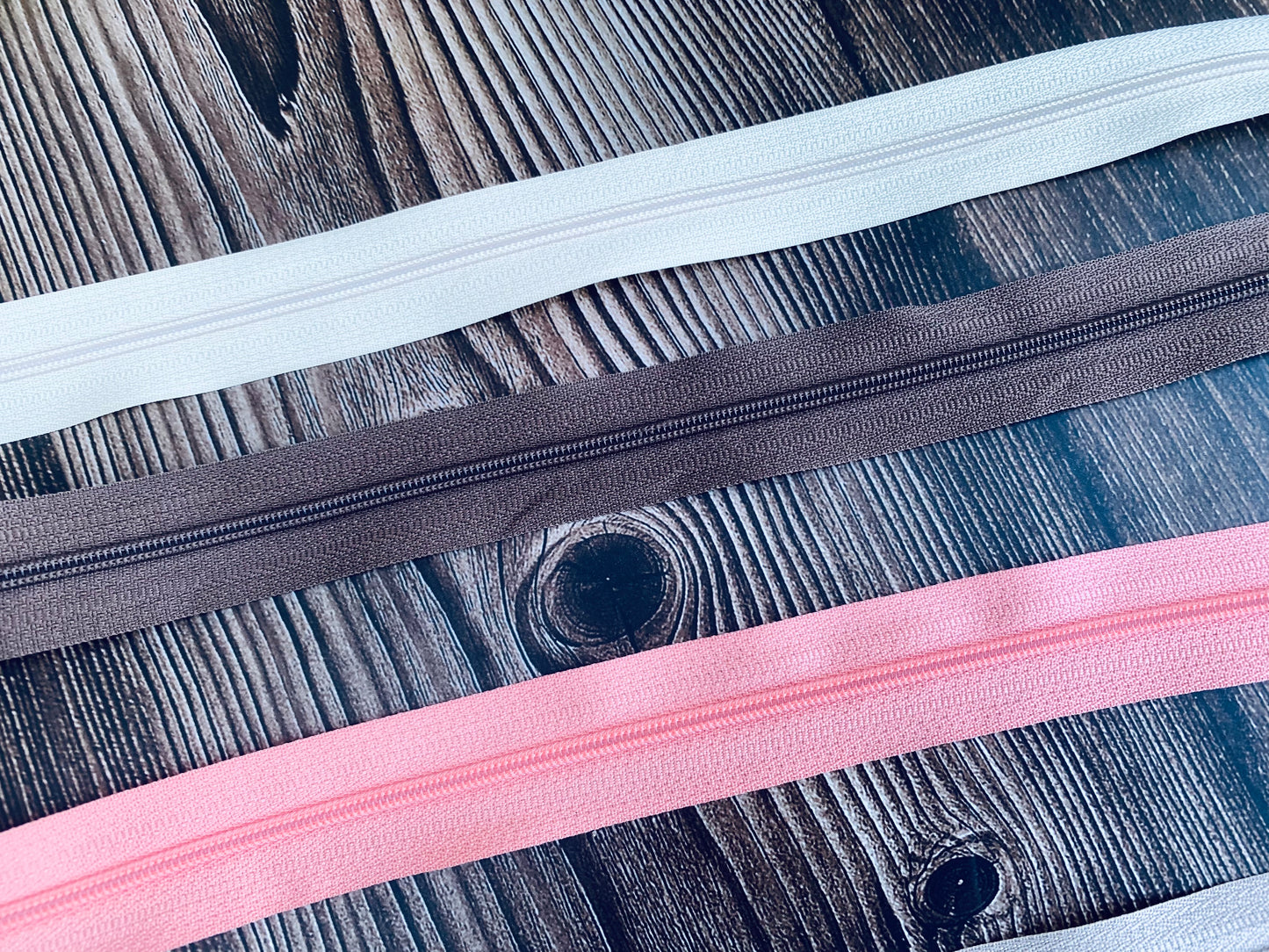 Size 3 color zipper tapes, nylon zipper tapes by the metre G6