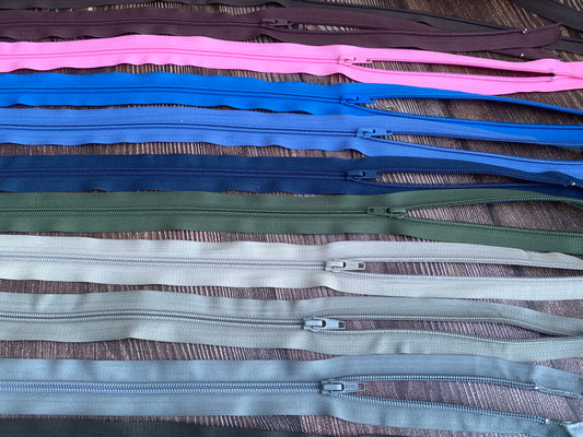 Pack of 25 - Size 5 nylon zips, 70-78 cm, clearance sale GS