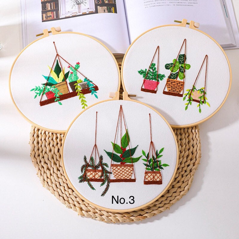 Beautiful embroidery kits for beginners, easy to follow preprinted embroidery pattern, presents for her, holiday craft, learn to embroidery
