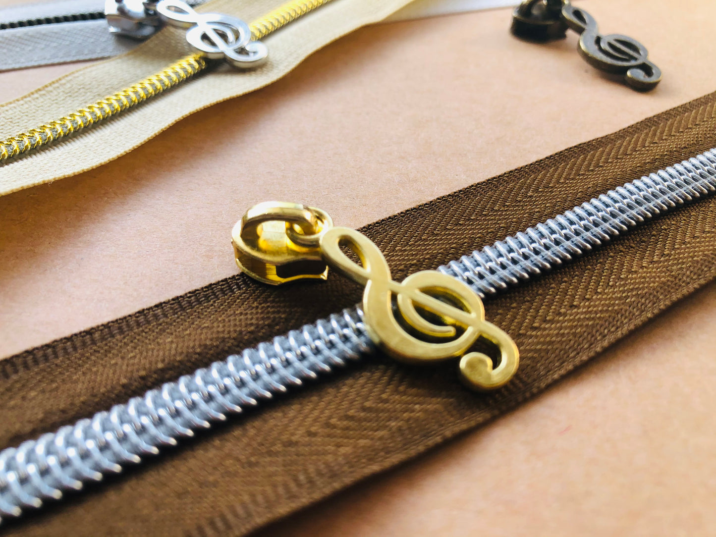 Music note zipper pulls, Size 5 zipper pulls for nylon zipper tapes, zipper pulls in antique brass, sliver, gold, rose gold, gun metal
