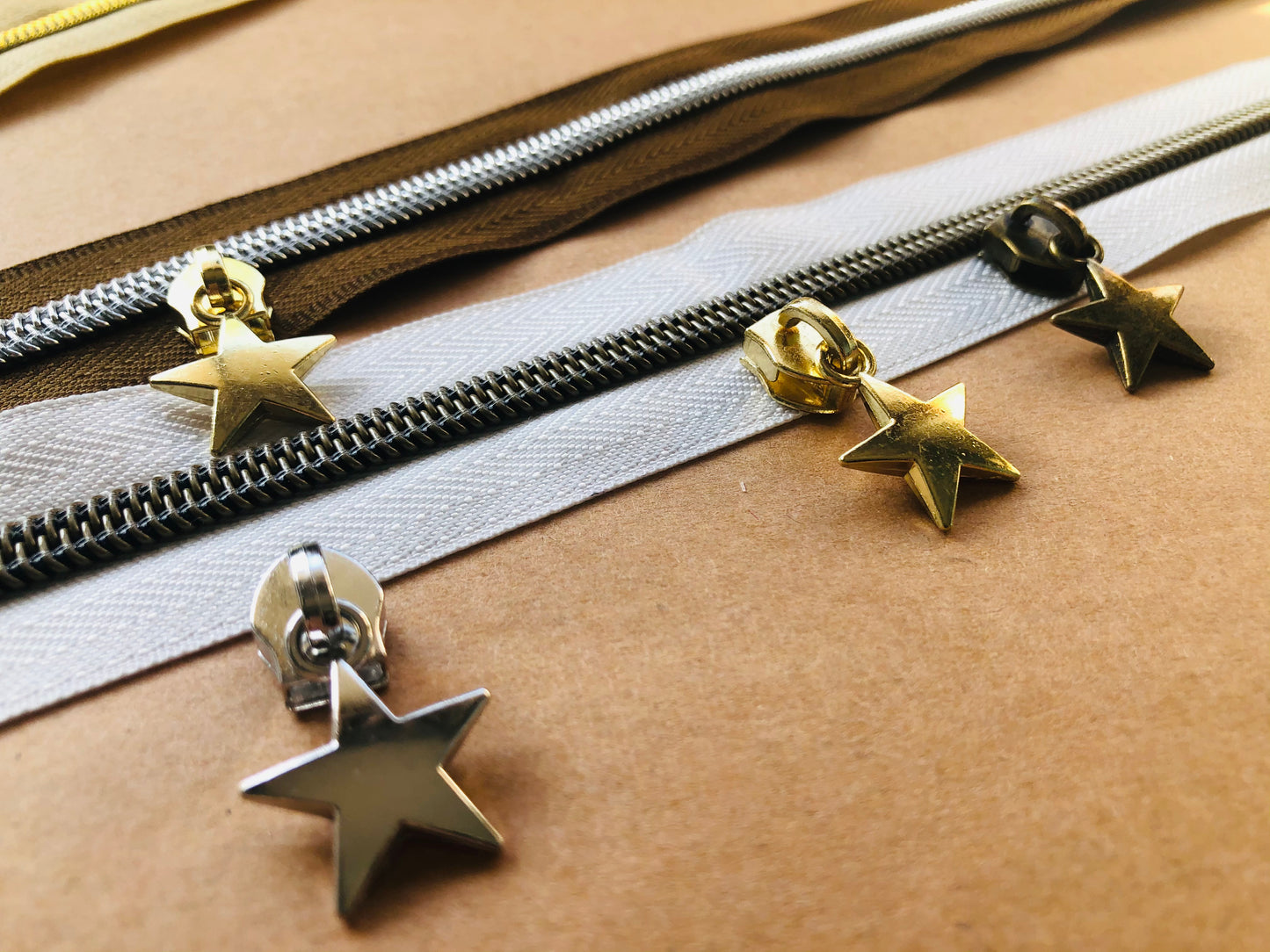 Star zipper pulls, Size 5 zipper pulls for nylon zipper tapes, zipper pulls in antique brass, sliver, gold, rose gold, gun metal